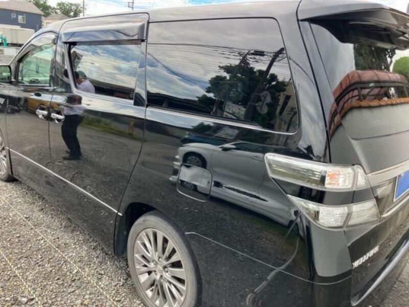 VELLFIRE