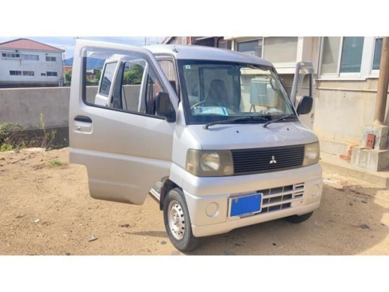 MITSUBISHI MINICAB VAN
