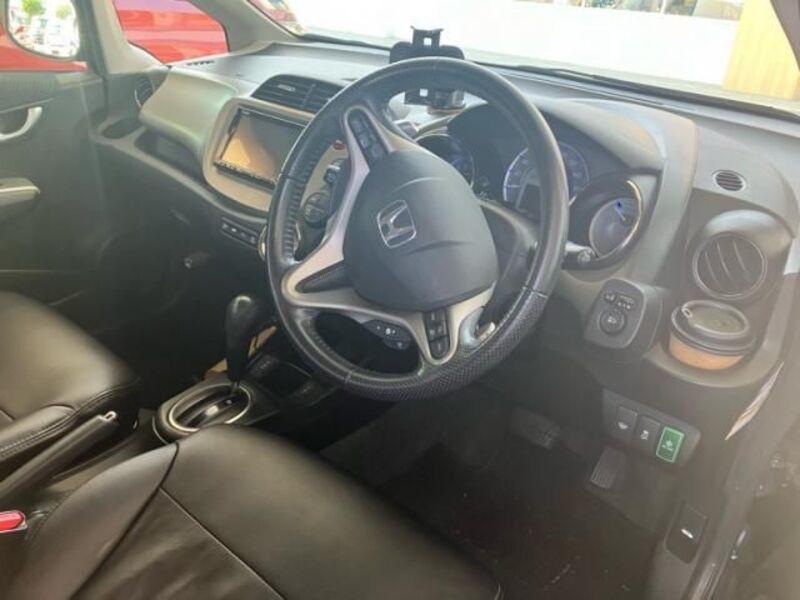 FIT HYBRID
