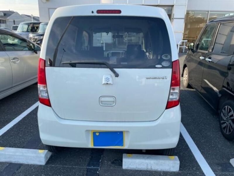 WAGON R