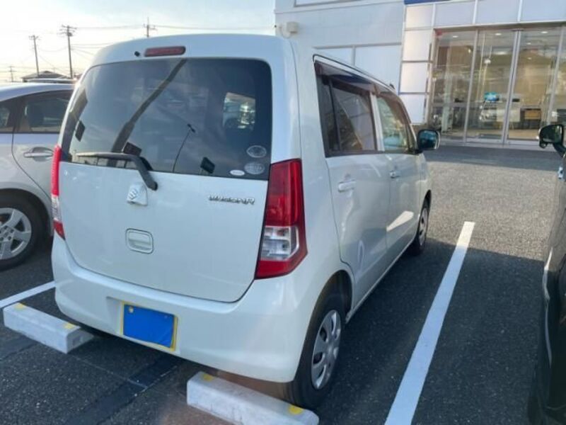 WAGON R