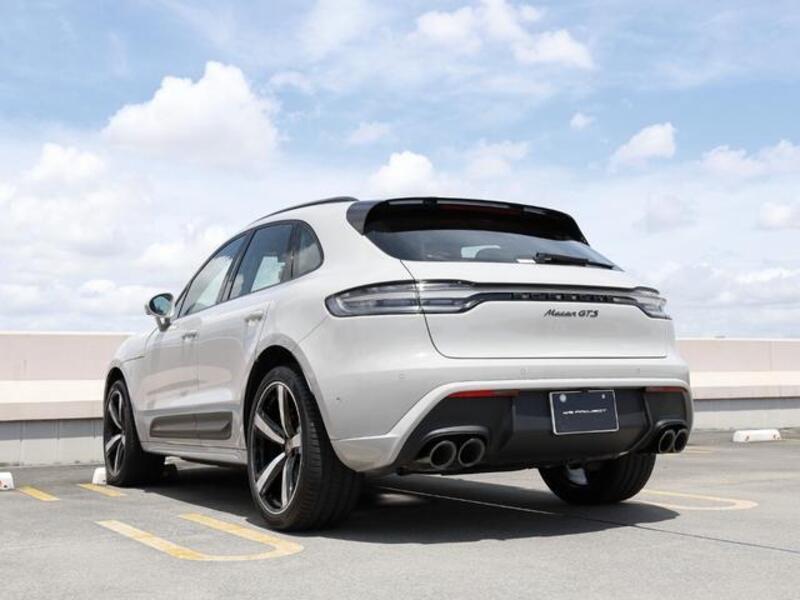 MACAN