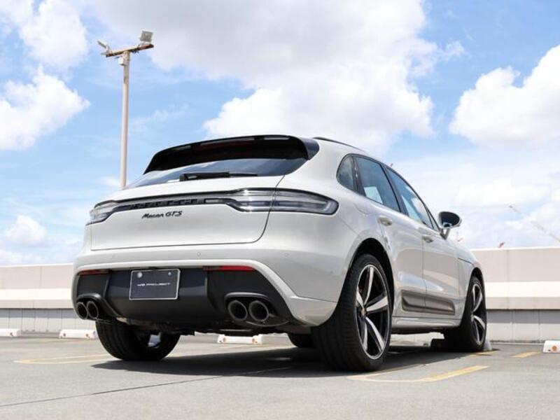 MACAN