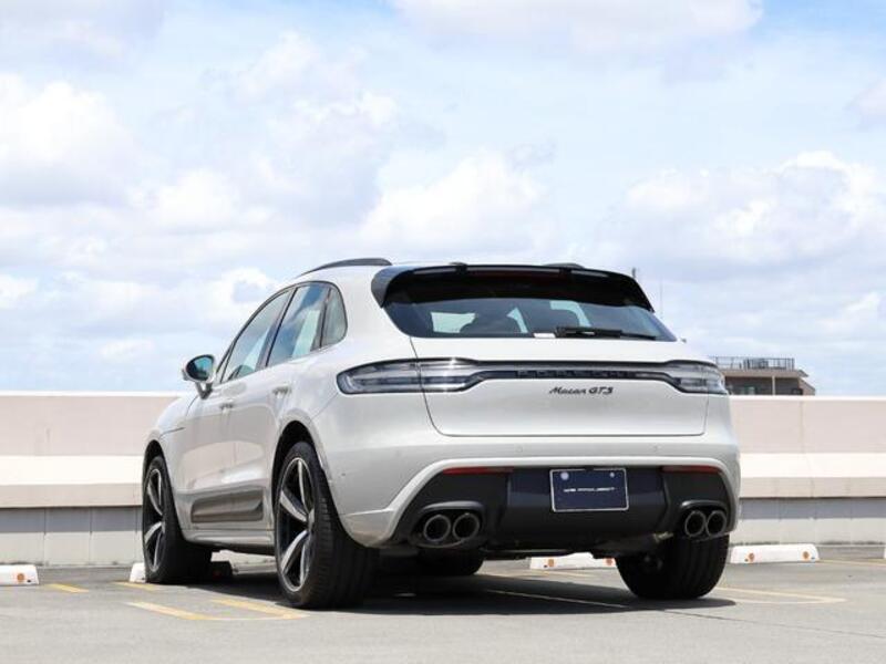 MACAN