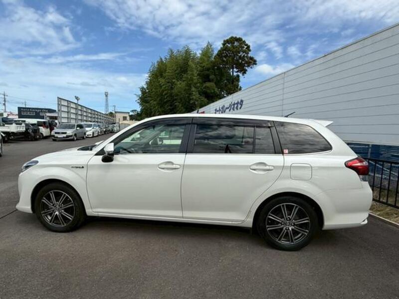 COROLLA FIELDER