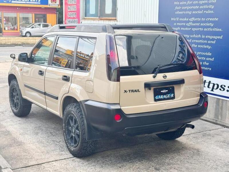 X-TRAIL