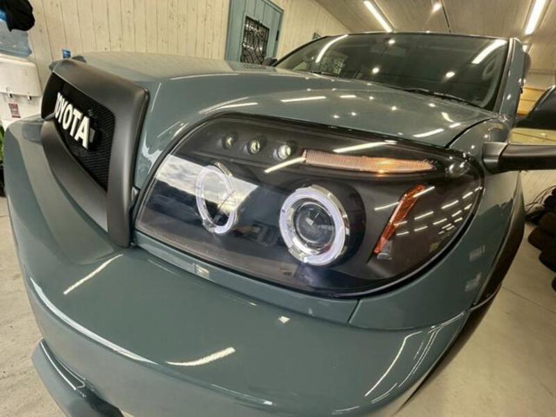 HILUX SURF