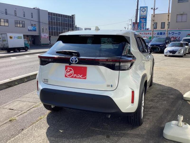 YARIS CROSS