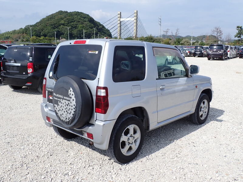 PAJERO MINI