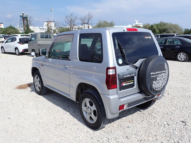 PAJERO MINI