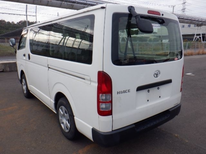 HIACE VAN