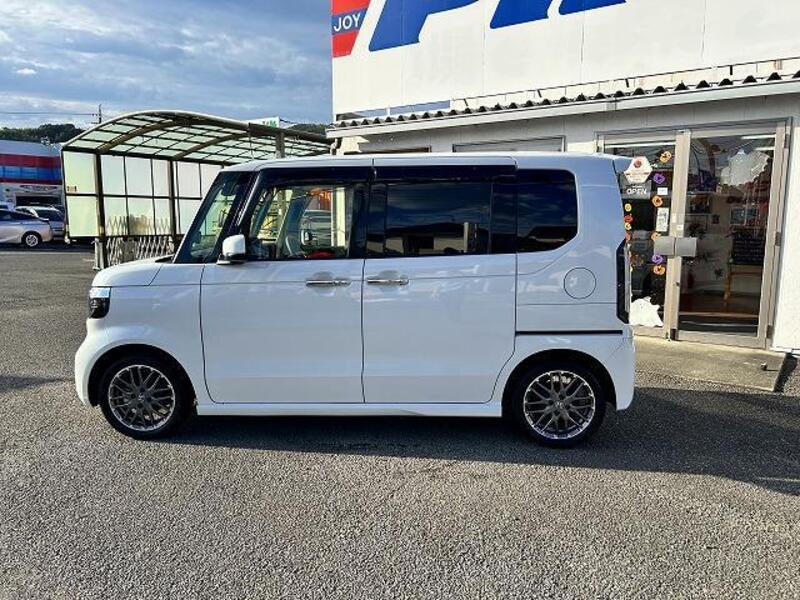 N BOX CUSTOM