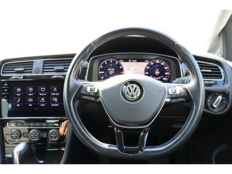 GOLF VARIANT