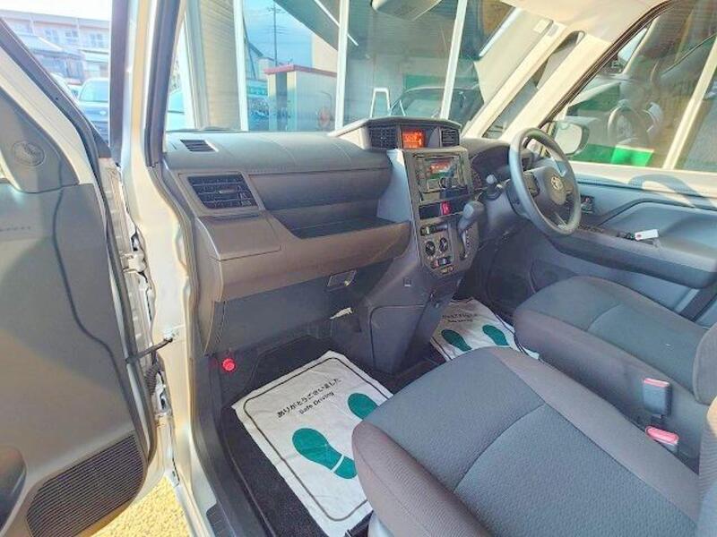 ROOMY