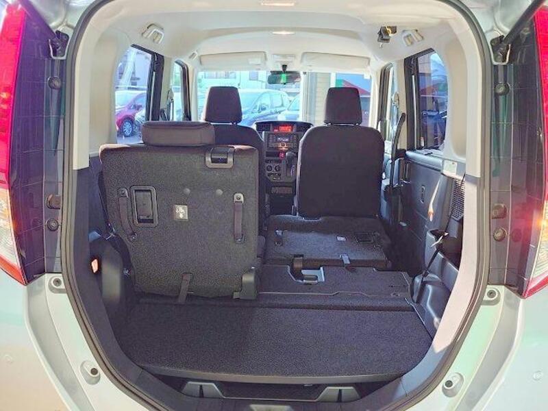 ROOMY