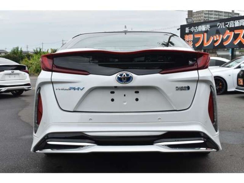PRIUS PHV