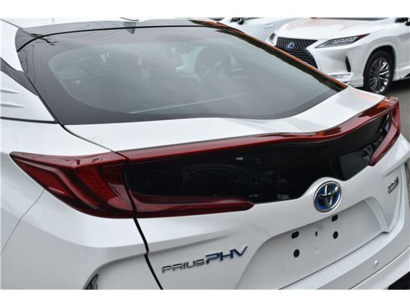 PRIUS PHV