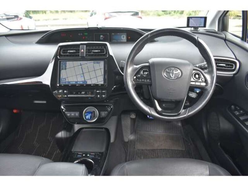 PRIUS PHV