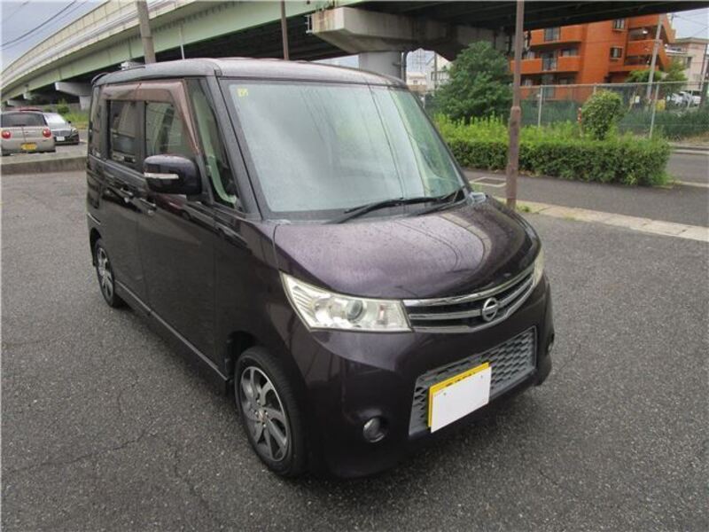 NISSAN ROOX