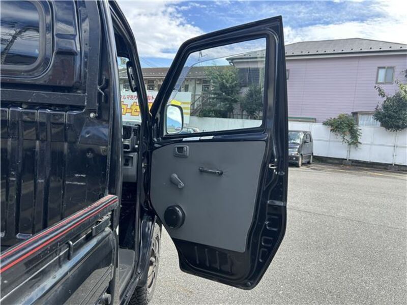 MINICAB TRUCK