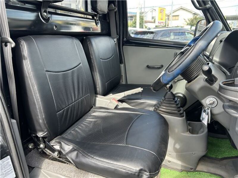 MINICAB TRUCK