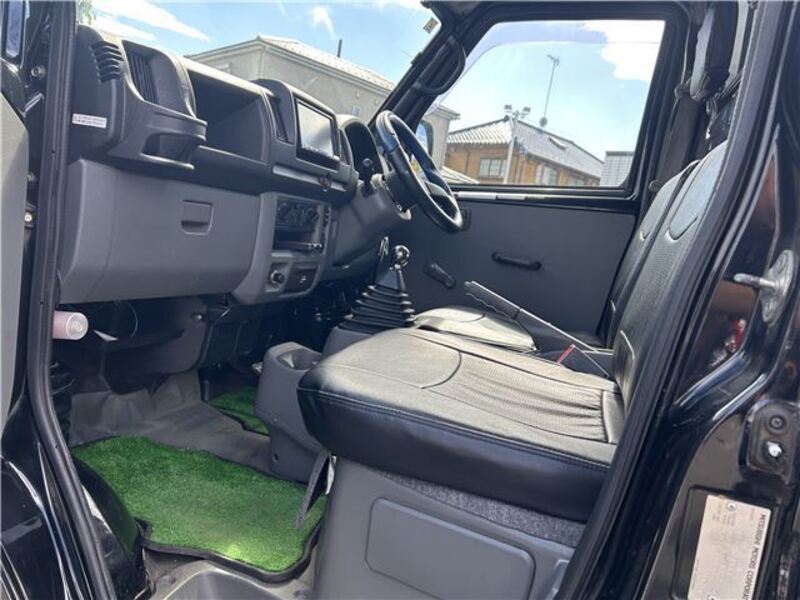 MINICAB TRUCK