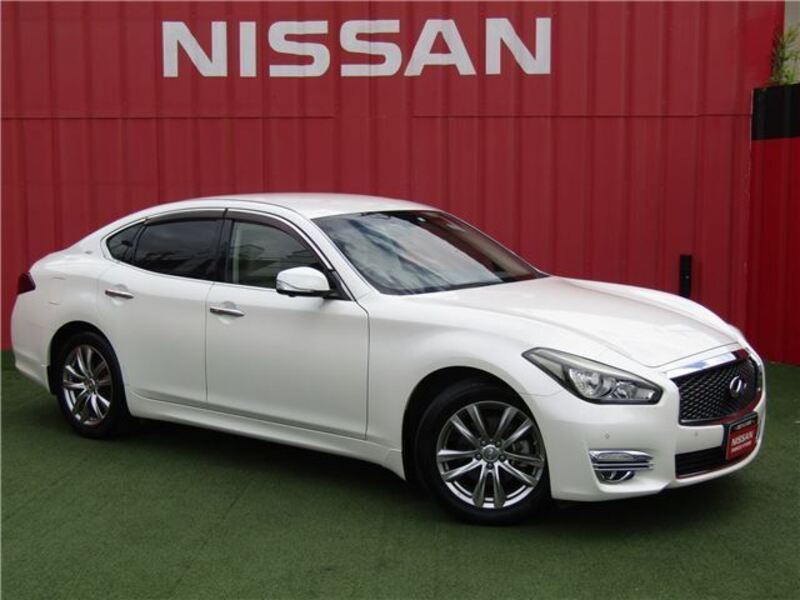 NISSAN FUGA