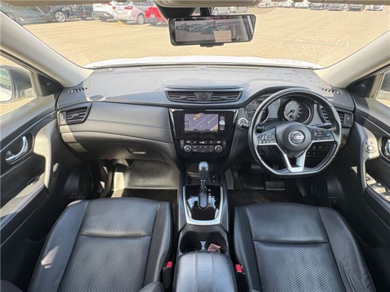 X-TRAIL