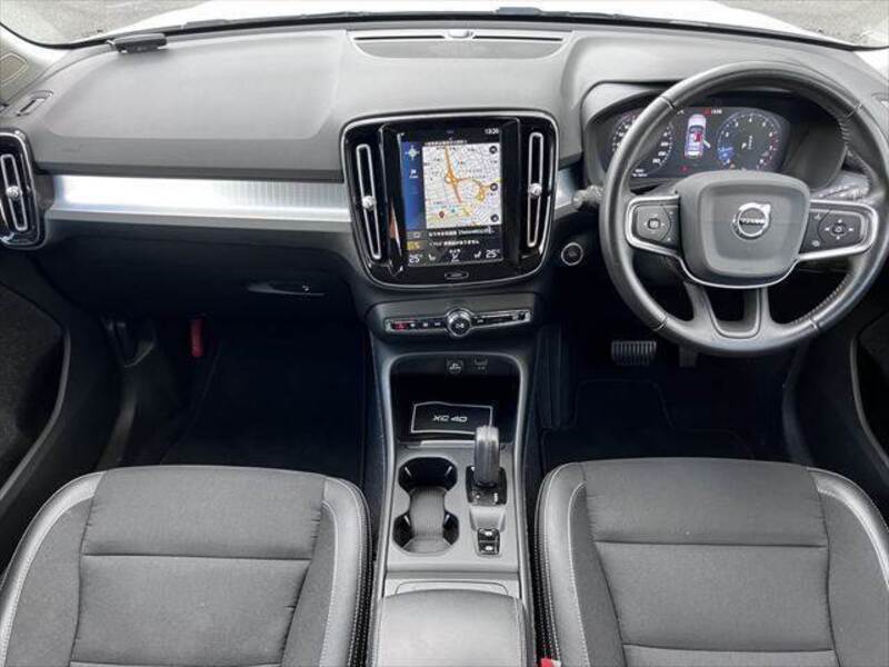 XC40