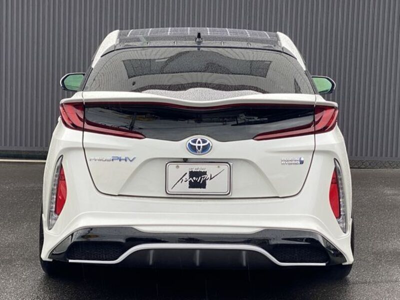 PRIUS PHV