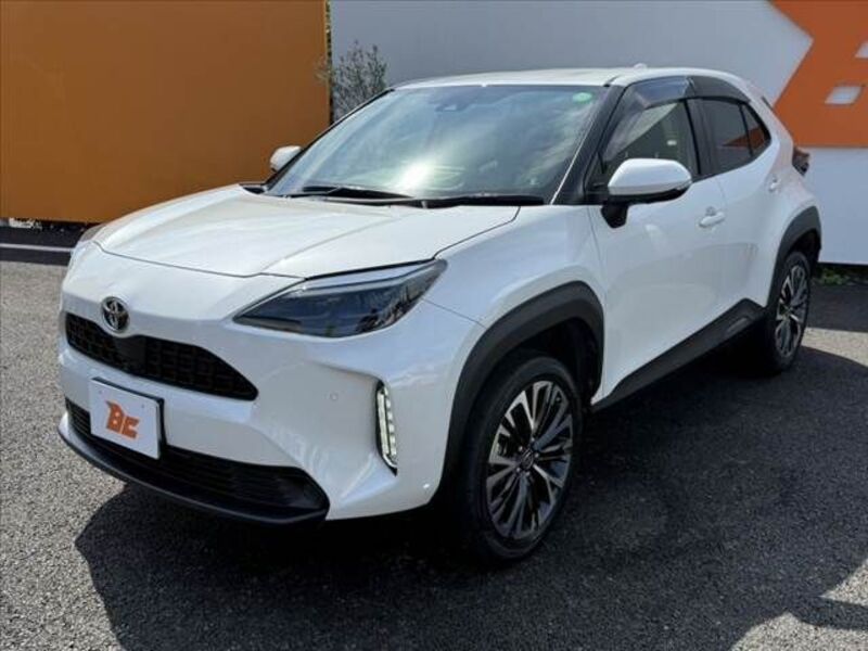 YARIS CROSS