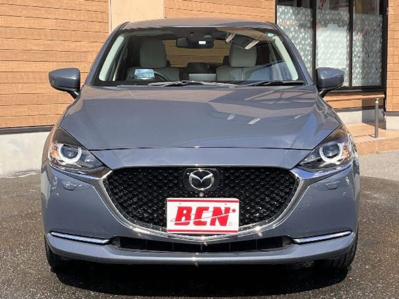 MAZDA2