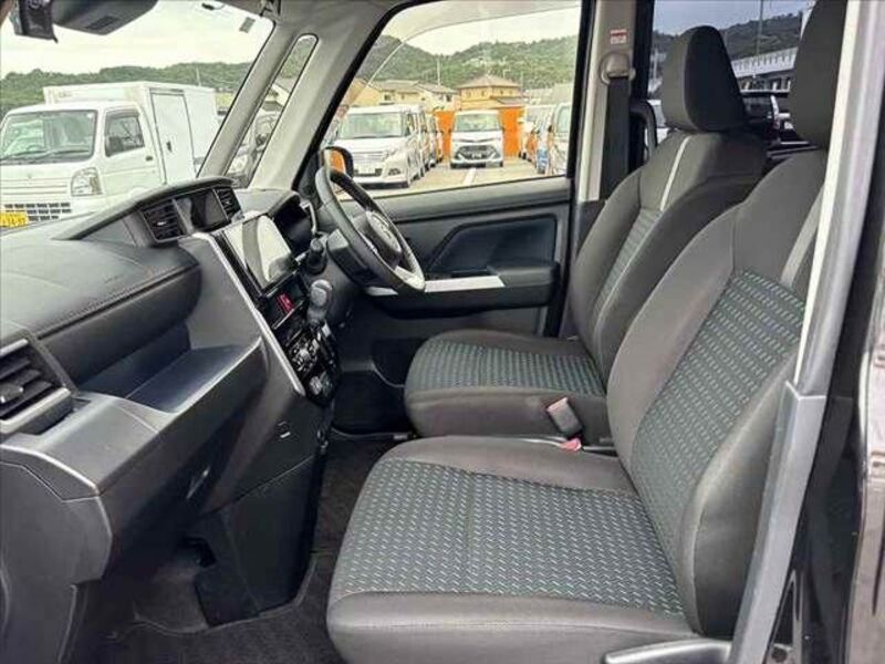 ROOMY
