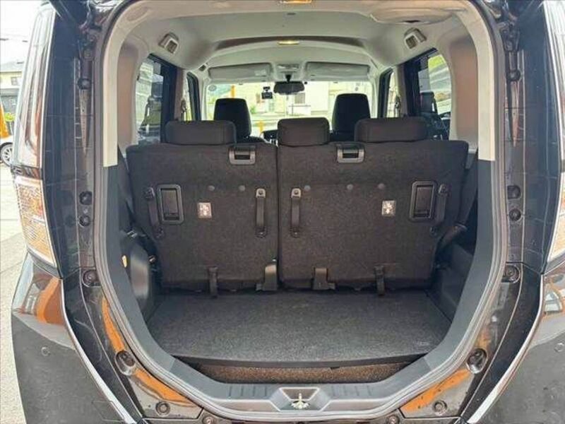 ROOMY