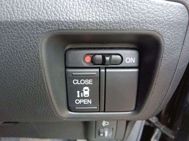 N BOX