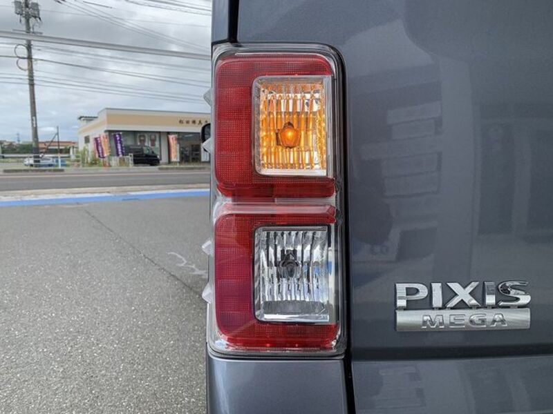 PIXIS MEGA
