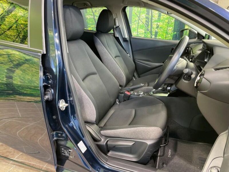 MAZDA2