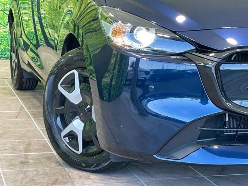 MAZDA2