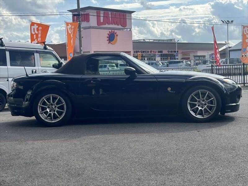 ROADSTER