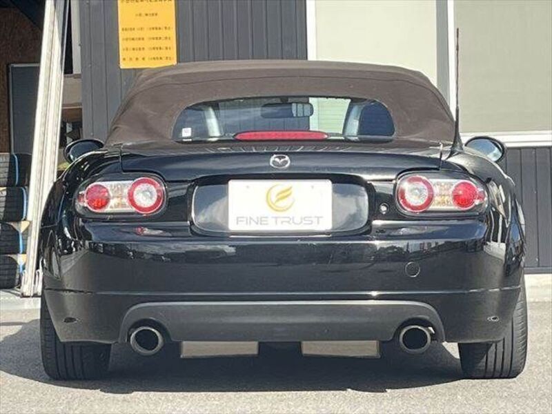 ROADSTER