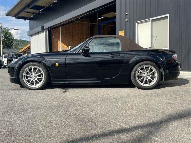 ROADSTER