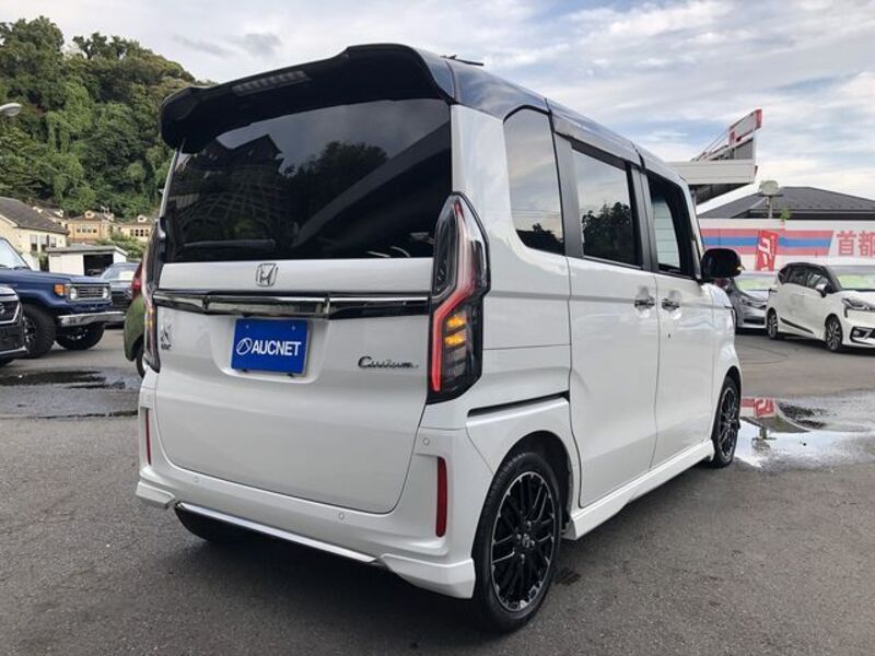 N BOX CUSTOM