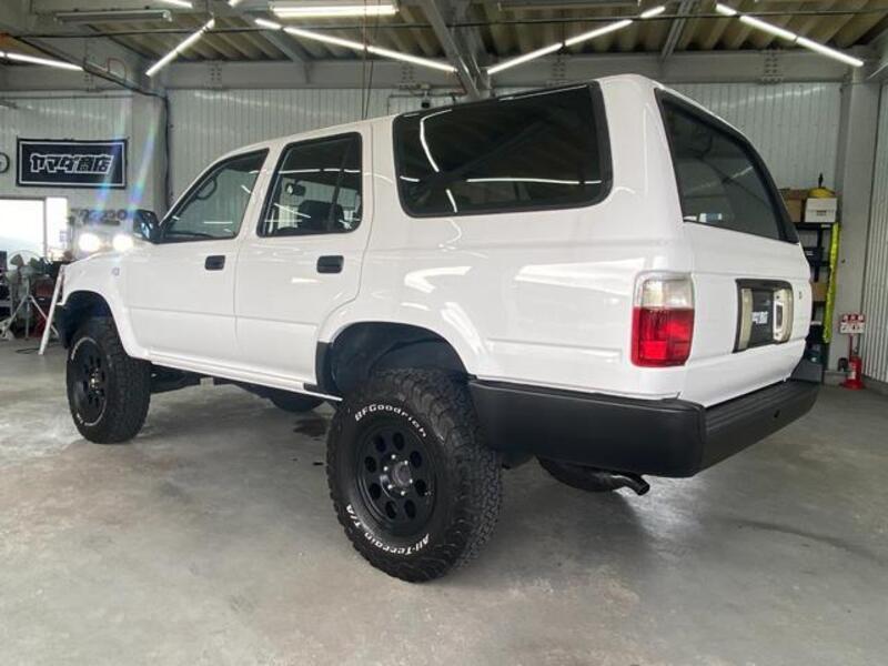 HILUX SURF