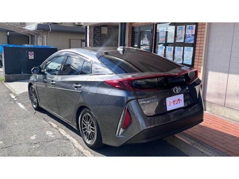 PRIUS PHV