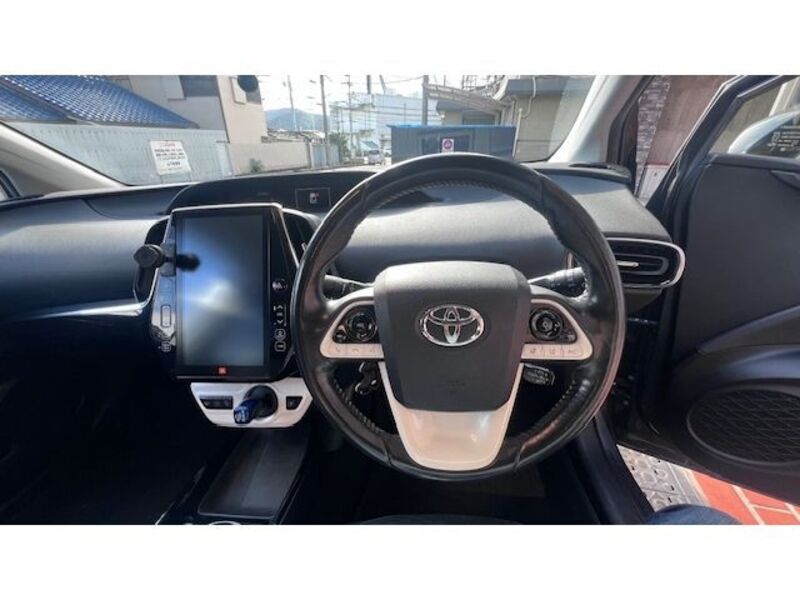 PRIUS PHV