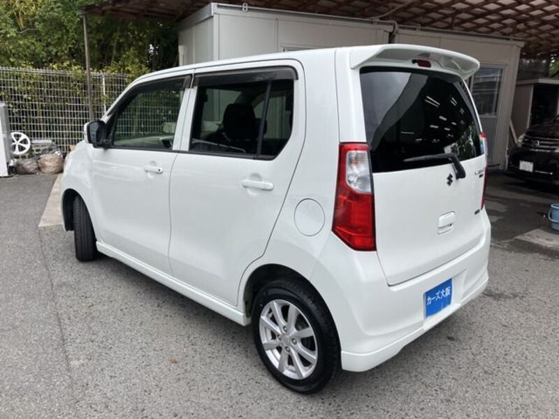 WAGON R