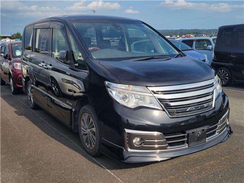 NISSAN SERENA