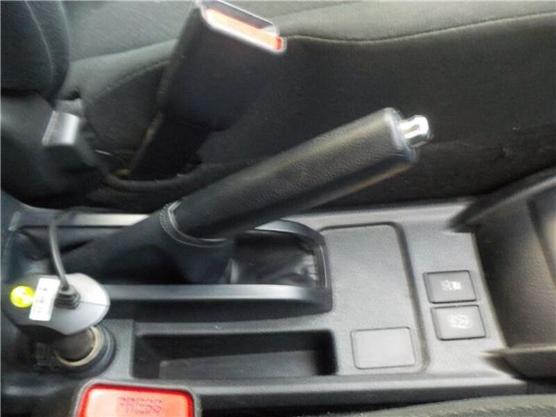 COROLLA AXIO