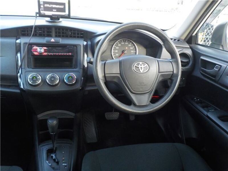 COROLLA AXIO
