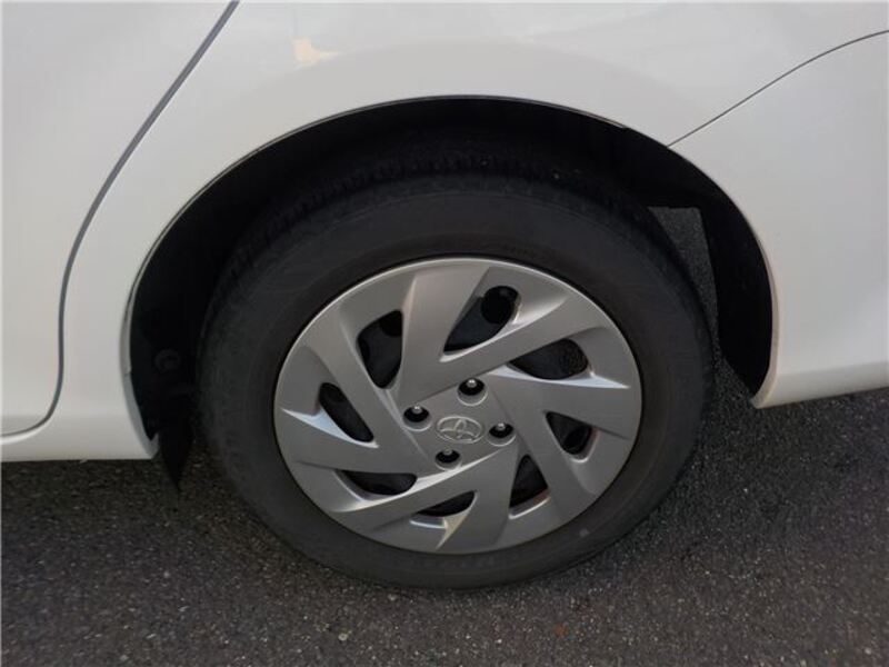 COROLLA AXIO